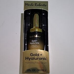 Merle Roberts Gold Hydrating Face Serum.